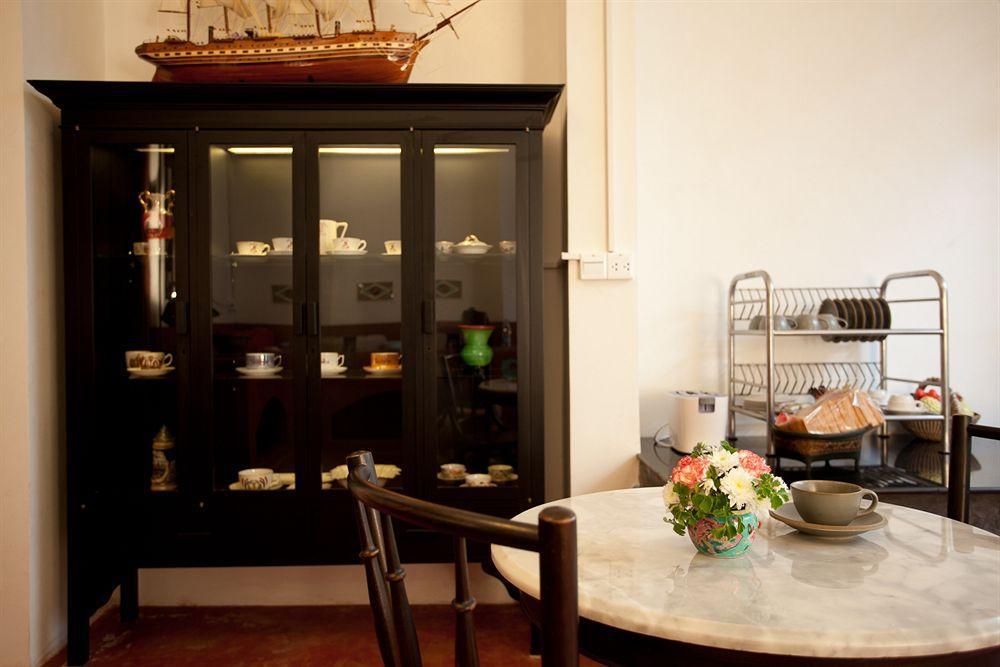 99 Oldtown Boutique Guesthouse Sha Extra Plus Phuket Exteriér fotografie