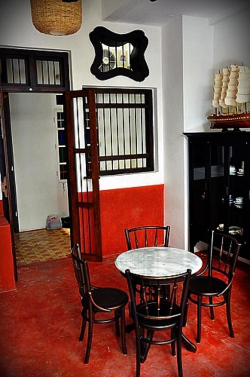 99 Oldtown Boutique Guesthouse Sha Extra Plus Phuket Exteriér fotografie