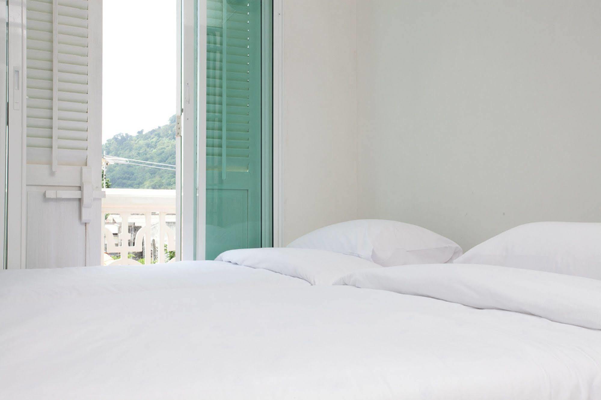 99 Oldtown Boutique Guesthouse Sha Extra Plus Phuket Exteriér fotografie