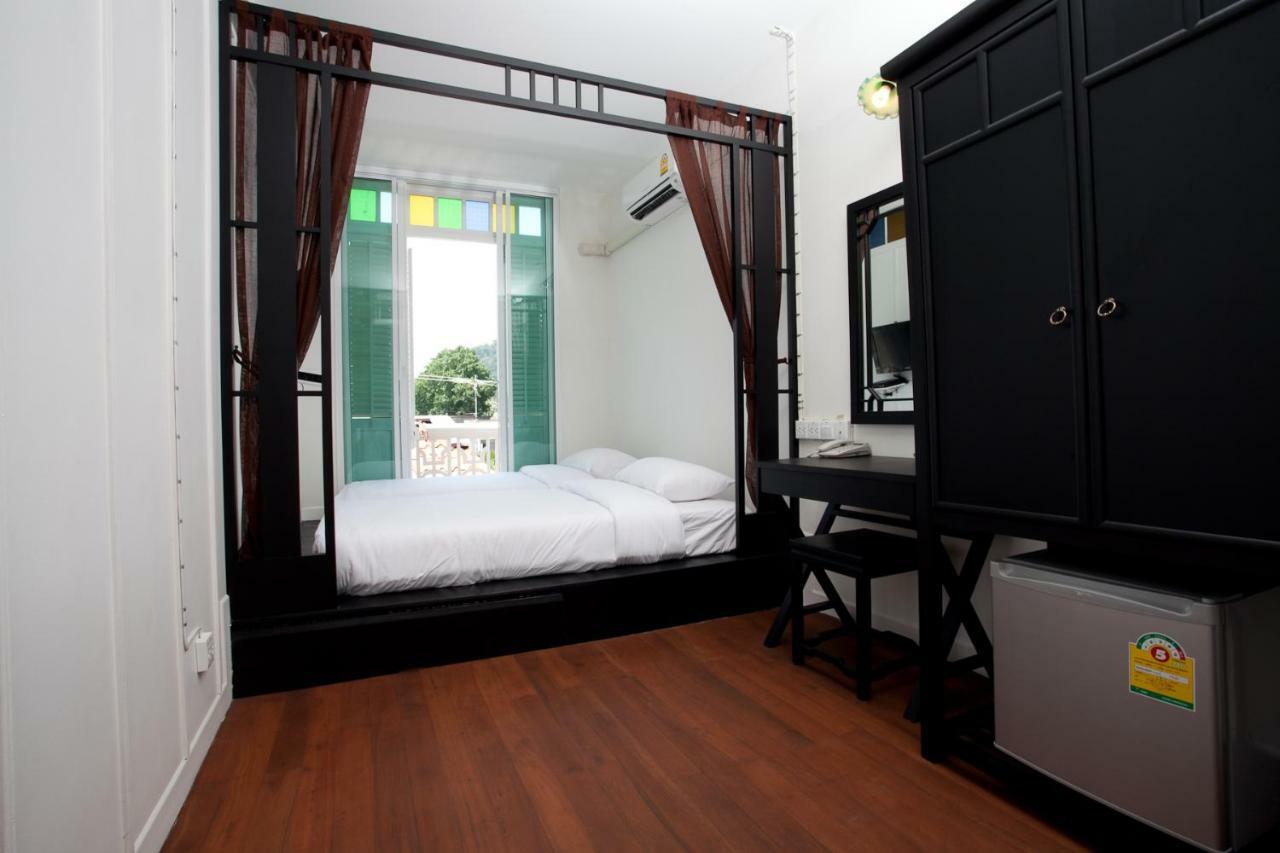 99 Oldtown Boutique Guesthouse Sha Extra Plus Phuket Exteriér fotografie